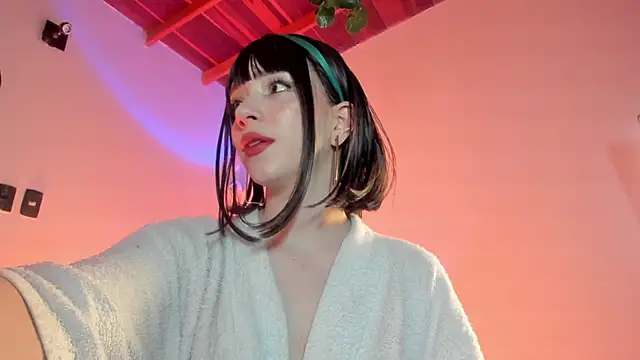 Snapshot of sweeet_peach chatting on November 19, 4:23 am sweeet peach online show from November 19, 4:23 am