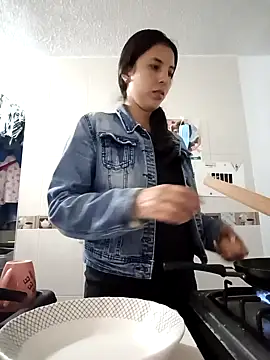 Bonny Klote online show from February 7, 1:47 am