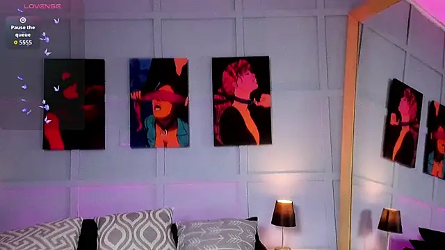 Elizabeth Santos online show from November 25, 4:45 am