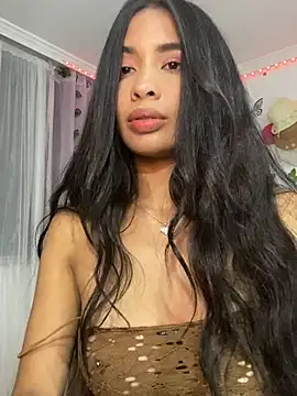 Snapshot of lina_pink chatting on December 10, 2:27 am lina pink online show from December 10, 2:27 am