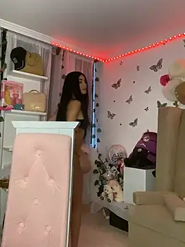 Snapshot of lina_pink chatting on January 23, 11:05 pm lina pink online show from January 23, 11:05 pm