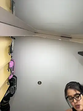 Karla-sexy01 online show from January 15, 9:51 pm