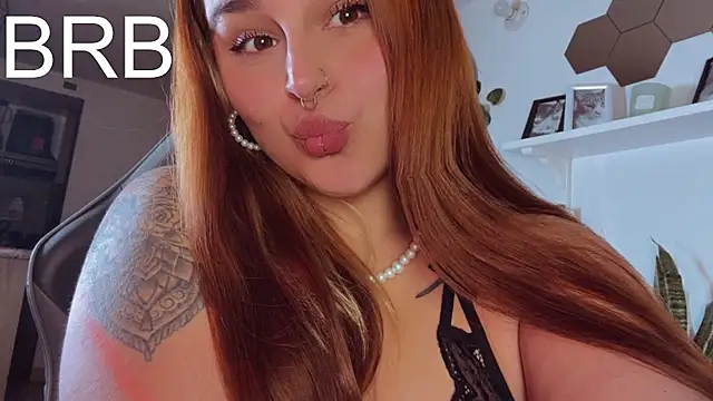Snapshot of evy_orange1 chatting on July 26, 1:36 am evy orange1 online show from July 26, 1:36 am