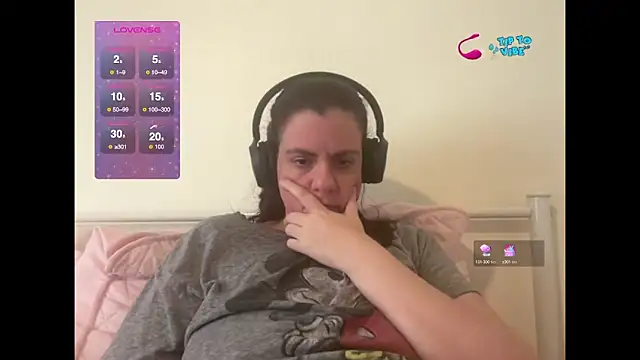 Jess4you0818 online show from December 27, 5:05 pm