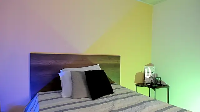 justinbiler online show from February 27, 12:34 pm