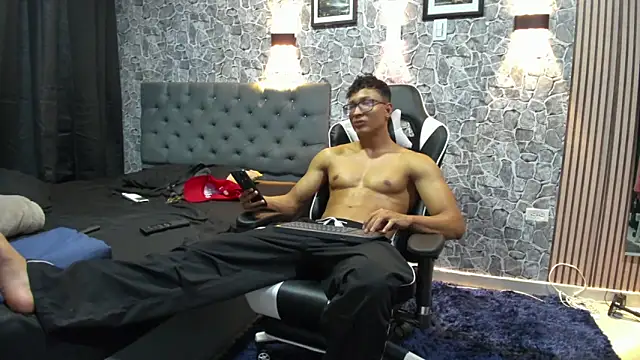 chriss jones1 online show from September 23, 10:35 pm