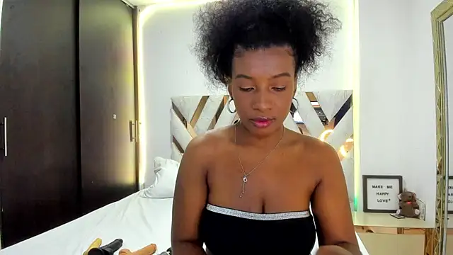 KriisvanyLeroy online show from September 24, 1:47 pm