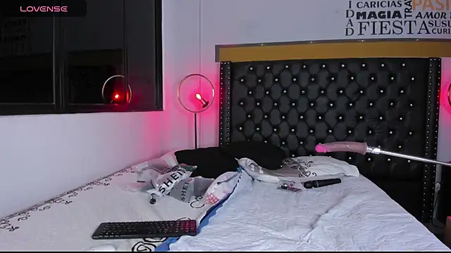 MADISSONLOVE  online show from September 16, 3:40 am