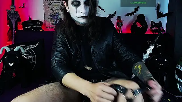 Snapshot of blckwolf_6 chatting on October 3, 4:48 pm blckwolf 6 online show from October 3, 4:48 pm