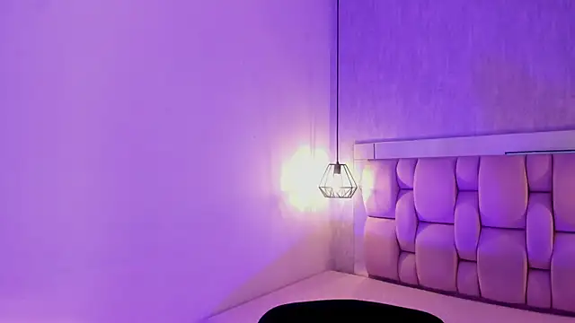 Roxie-Summers11 online show from June 21, 12:41 pm