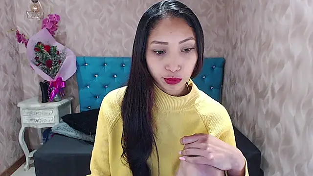 MadelineDoll online show from February 12, 6:40 pm