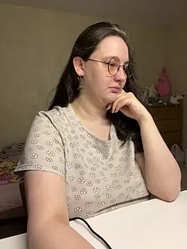 hungry1bunny online show from February 2, 9:35 pm