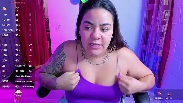 Snapshot of Sharon_hils chatting on February 17, 4:26 pm Sharon hils online show from February 17, 4:26 pm