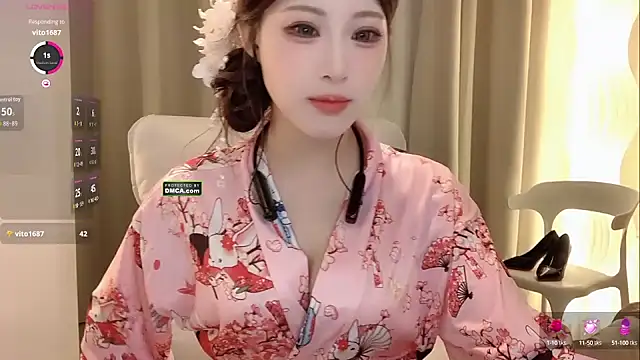 zhuzhu-520- online show from October 6, 4:26 pm