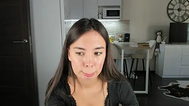 nilliluv online show from February 1, 9:52 am