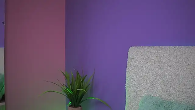 Snapshot of SabrinaHope chatting on January 15, 10:02 pm SabrinaHope online show from January 15, 10:02 pm