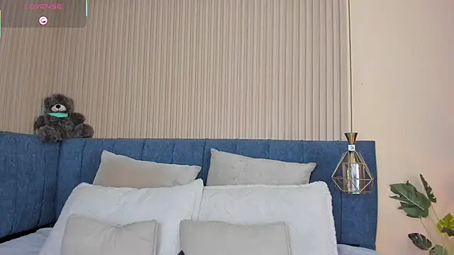 kathecute   online show from November 30, 1:42 am