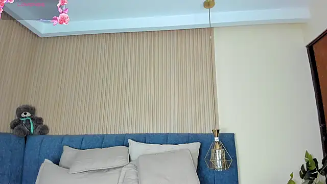 kathecute   online show from June 4, 1:33 am