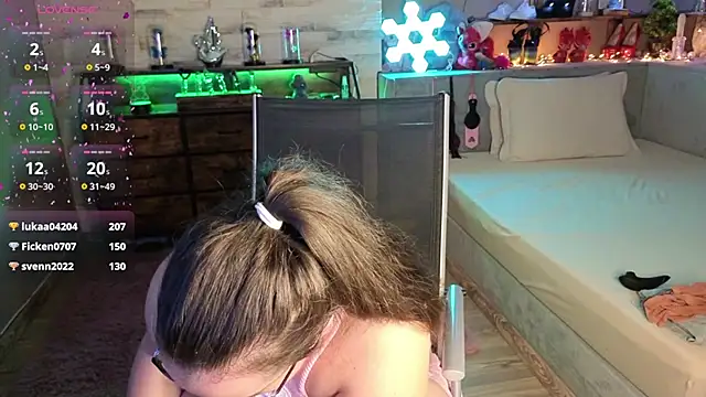 Kimberly-Caprice online show from February 10, 8:02 pm