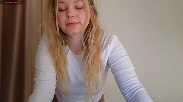 Milana15 online show from April 15, 4:36 pm