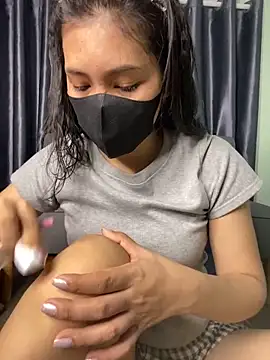 Snapshot of Ly_Coca24 chatting on March 3, 1:20 pm Ly Coca24 online show from March 3, 1:20 pm