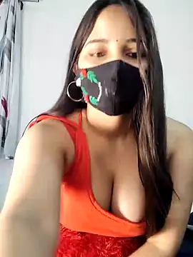 Snapshot of Varnika_aarora chatting on January 12, 3:49 am Varnika aarora online show from January 12, 3:49 am