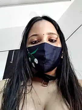 Snapshot of Varnika_aarora chatting on January 22, 8:29 am Varnika aarora online show from January 22, 8:29 am