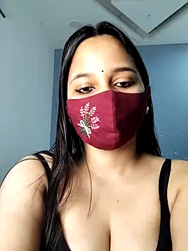 Snapshot of Varnika_aarora chatting on February 21, 8:07 am Varnika aarora online show from February 21, 8:07 am