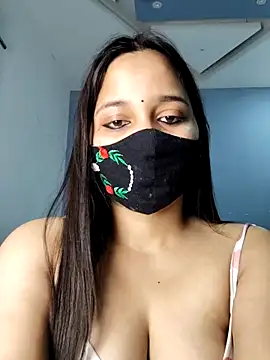 Snapshot of Varnika_aarora chatting on March 4, 12:33 pm Varnika aarora online show from March 4, 12:33 pm