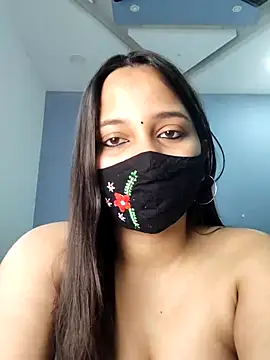 Snapshot of Varnika_aarora chatting on March 8, 8:33 am Varnika aarora online show from March 8, 8:33 am