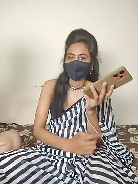 Snapshot of Raat_ki_rani_ chatting on January 2, 10:01 pm Raat ki rani  online show from January 2, 10:01 pm