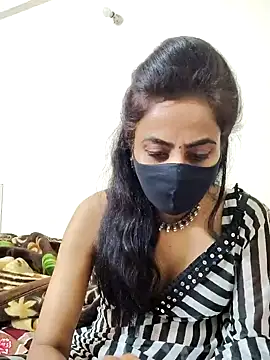 Snapshot of Raat_ki_rani_ chatting on January 10, 12:06 am Raat ki rani  online show from January 10, 12:06 am