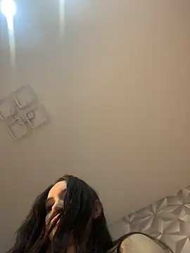 Snapshot of -HornyAngel- chatting on February 19, 9:00 pm -HornyAngel- online show from February 19, 9:00 pm