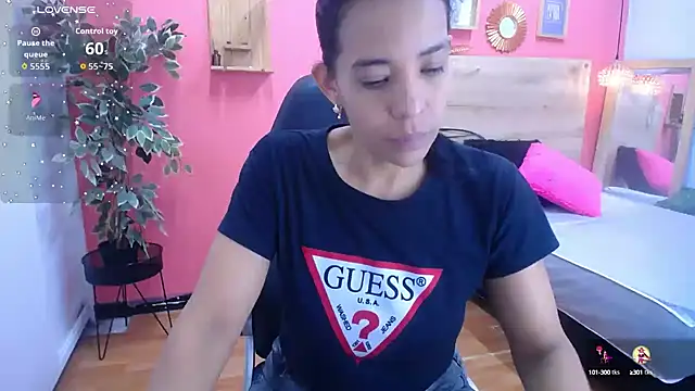 scarlet-foox online show from October 12, 3:22 pm