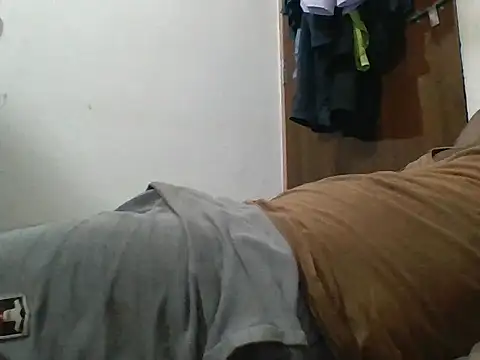 CuteyCouple online show from April 12, 6:35 pm