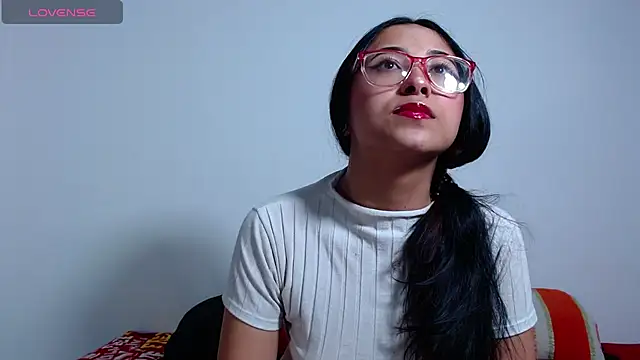 Hot Teens69 online show from December 6, 9:46 pm