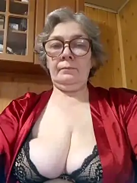 IrinaSweet54 online show from March 18, 8:17 am