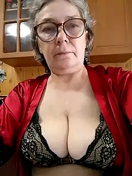 Snapshot of IrinaSweet54 chatting on June 25, 8:52 am IrinaSweet54 online show from June 25, 8:52 am