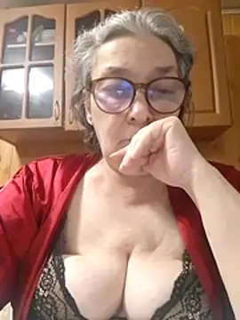 Snapshot of IrinaSweet54 chatting on July 7, 2:21 pm IrinaSweet54 online show from July 7, 2:21 pm