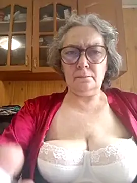 Snapshot of IrinaSweet54 chatting on July 9, 9:46 am IrinaSweet54 online show from July 9, 9:46 am