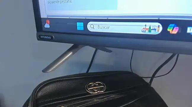 Snapshot of Cataleya19__ chatting on December 19, 6:23 pm Cataleya19   online show from December 19, 6:23 pm