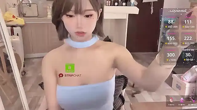 -XunMengLong- online show from December 5, 7:49 pm