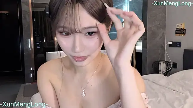 Snapshot of -XunMengLong- chatting on August 4, 2:19 pm -XunMengLong- online show from August 4, 2:19 pm