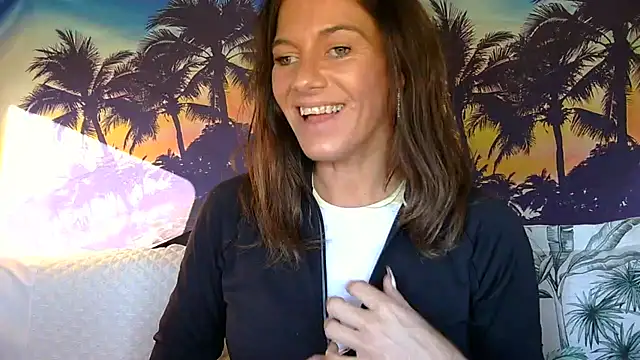 Snapshot of Sexyhottpunani chatting on October 13, 6:19 pm Sexyhottpunani online show from October 13, 6:19 pm