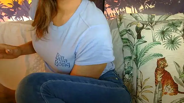 Snapshot of Sexyhottpunani chatting on October 14, 5:25 pm Sexyhottpunani online show from October 14, 5:25 pm