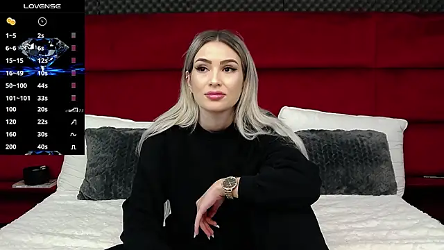 MinnieMe online show from October 22, 7:35 pm