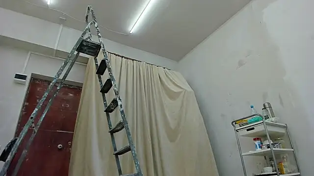 YourSuperModel online show from January 28, 10:12 am