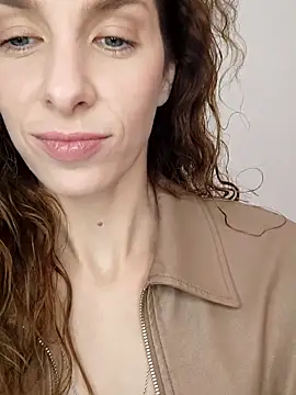 YourSuperModel online show from September 23, 10:51 am