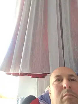 Snapshot of intx800 chatting on May 15, 3:41 pm intx800 online show from May 15, 3:41 pm