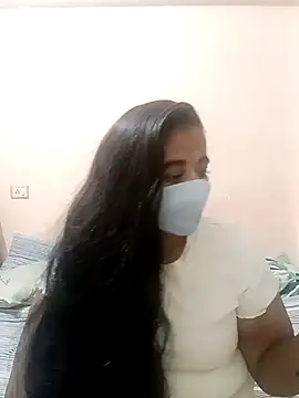 DIZZLING DIVA online show from December 20, 8:01 pm